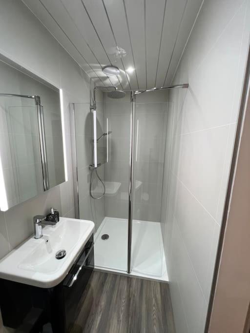 Kingsmills Apartment Инвернес Екстериор снимка