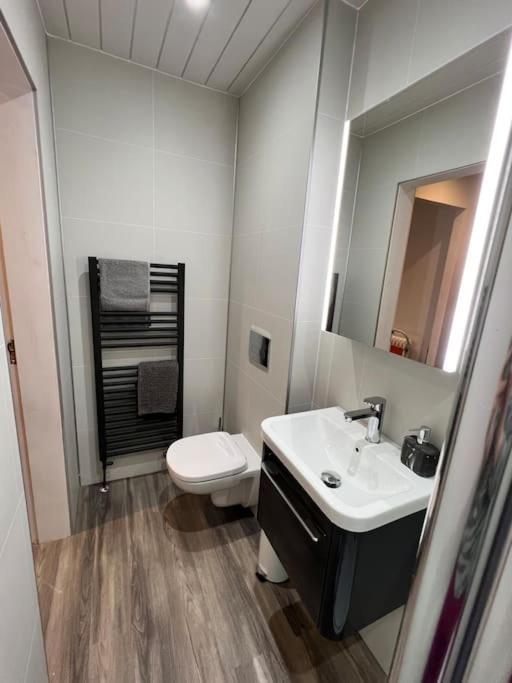 Kingsmills Apartment Инвернес Екстериор снимка